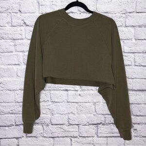Alo Yoga | Olive Cropped Sweatshirt | Size L (Based on Measurements) | EUC